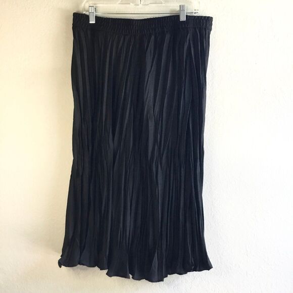 Classic black crinkle maxi skirt witchy hippie boho beachy Sz Large floaty flowy - Picture 2 of 4